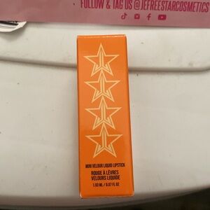 NWT!! Jeffree star mini liquid lipstick (wrong turn)